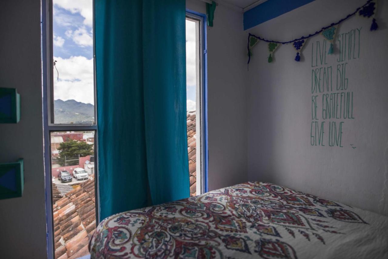 Hostal La Isla San Cristobal de las Casas Luaran gambar